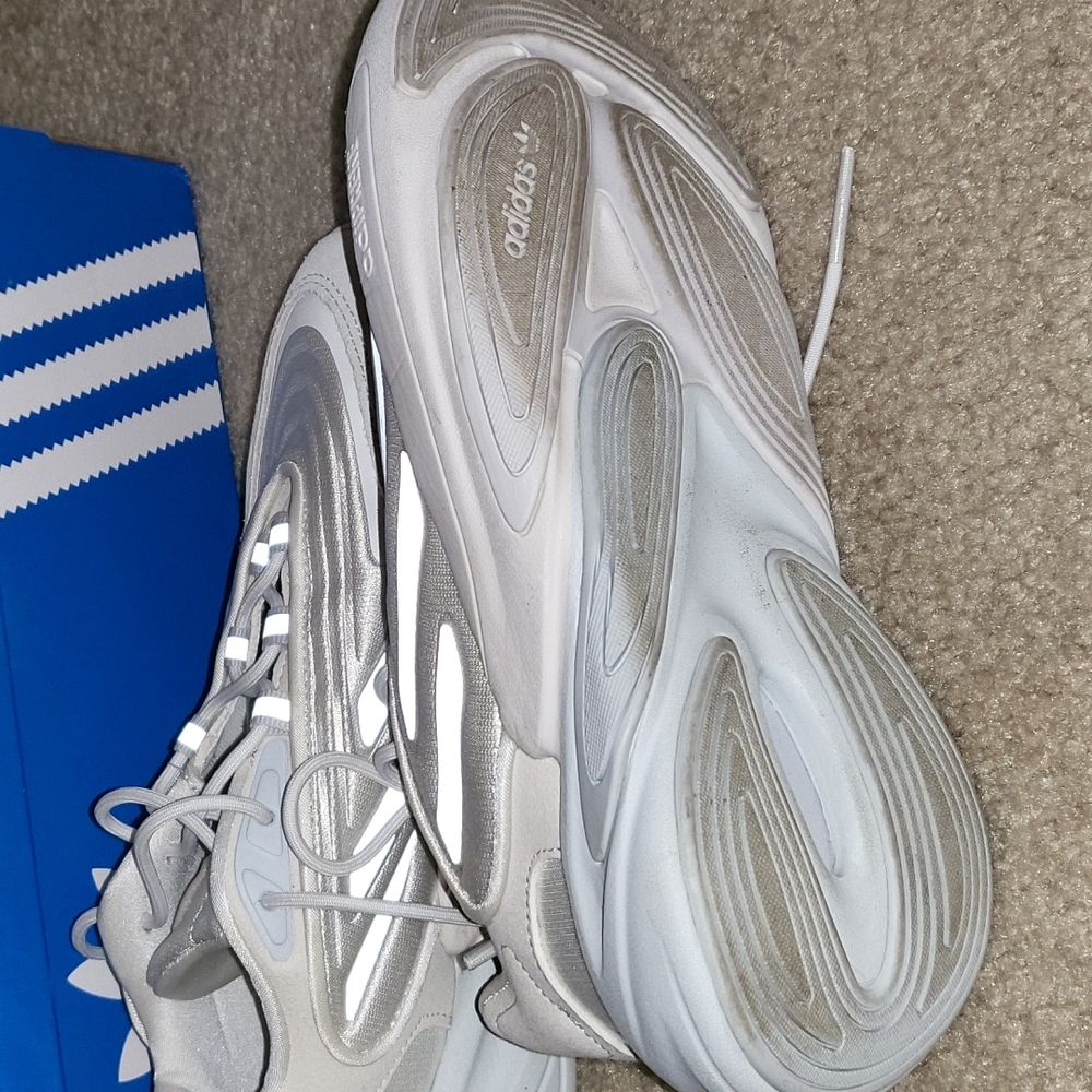 Adidas - Picture 2 of 2
